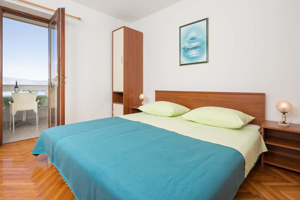 Poklepovic Jelsa (Hvar)