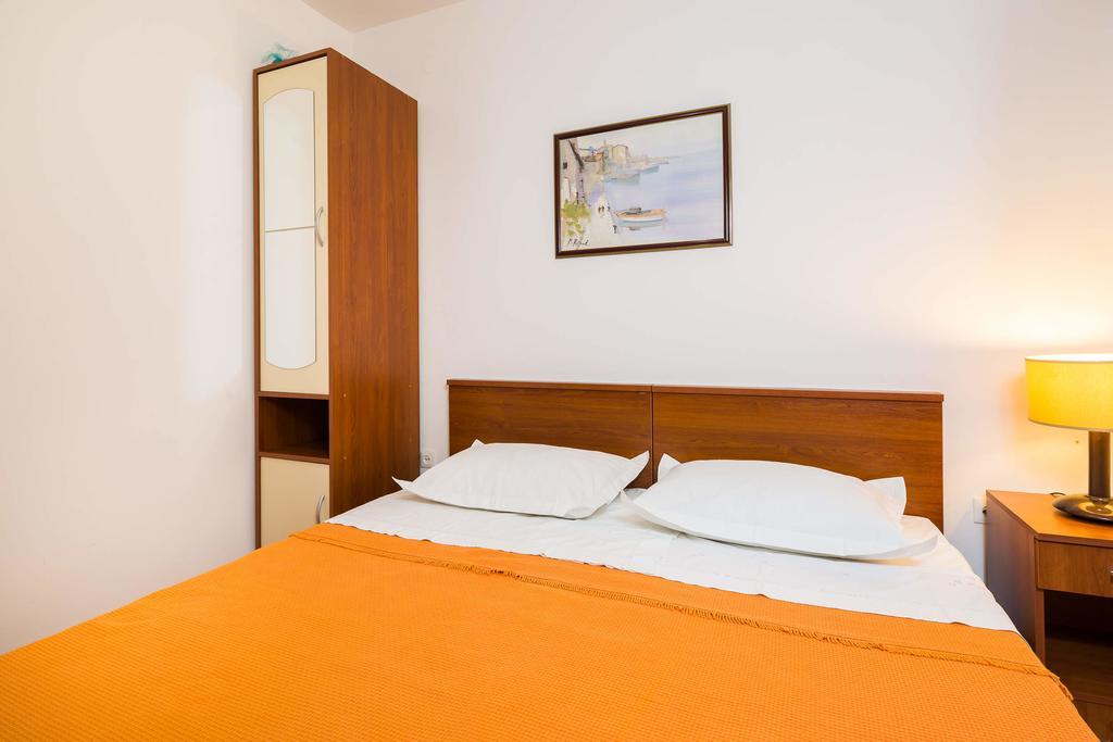 Poklepovic Apartmán *