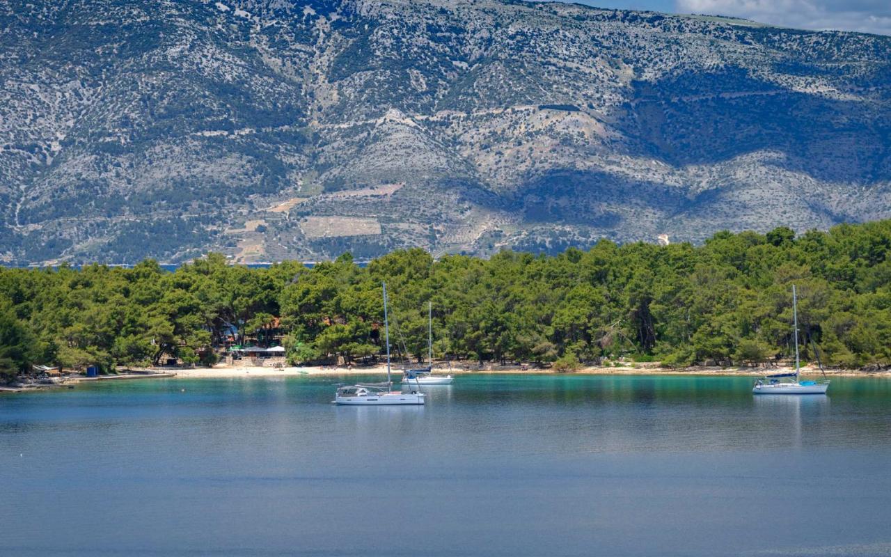 Poklepovic Jelsa (Hvar)