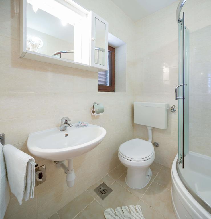 Apartma Poklepovic Jelsa (Hvar)
